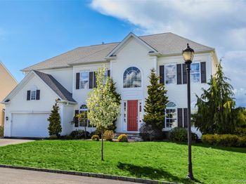 32 Avolet Court