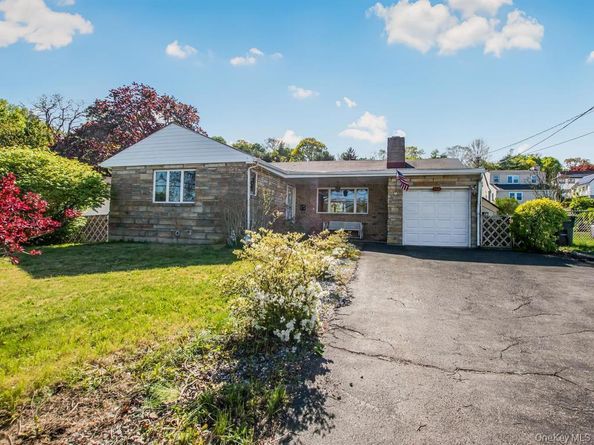 1109 AKA 1111 Nepperhan Avenue, Yonkers NY 10703