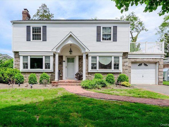 427 Westminster Road, Rockville Centre NY 11570
