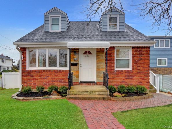 787 Stewart Avenue, Bethpage NY 11714
