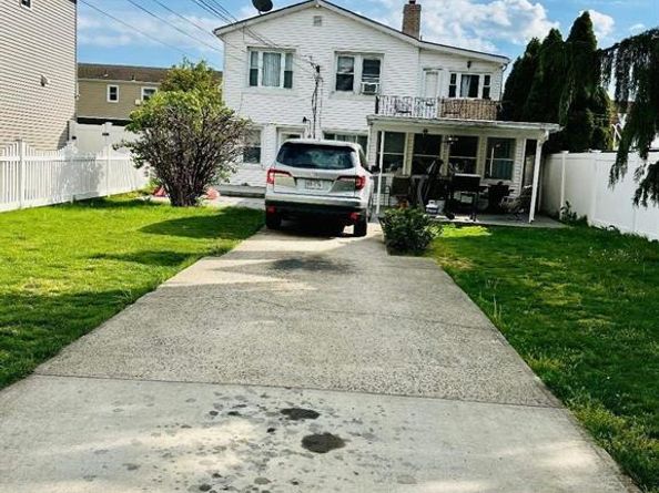 911 First Avenue, Franklin Square NY 11010