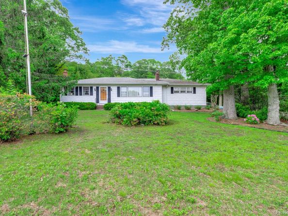 1431 Motor Parkway, Hauppauge NY 11788