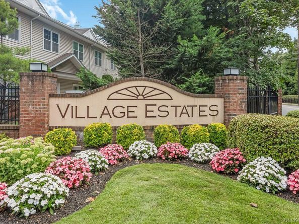 130 Francesca Way, Amityville NY 11701