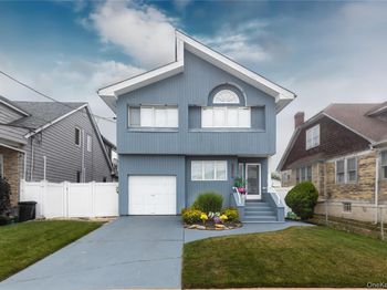 2590 Riverside Drive