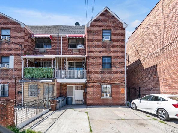 5732 Xenia Street, Corona NY 11368