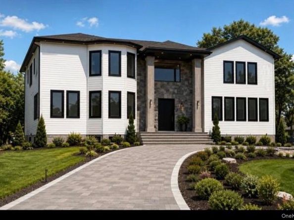 14 Wilmington Drive, Melville NY 11747