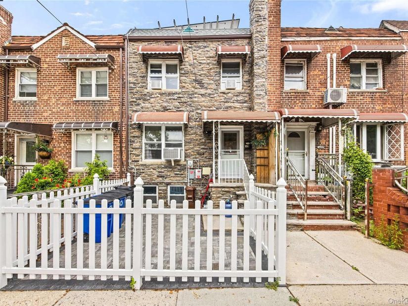 3243 Corsa Avenue, Bronx NY 10469