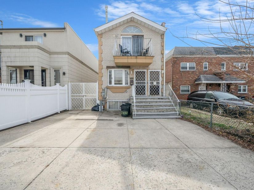 2858 Sampson Avenue, Bronx NY 10465