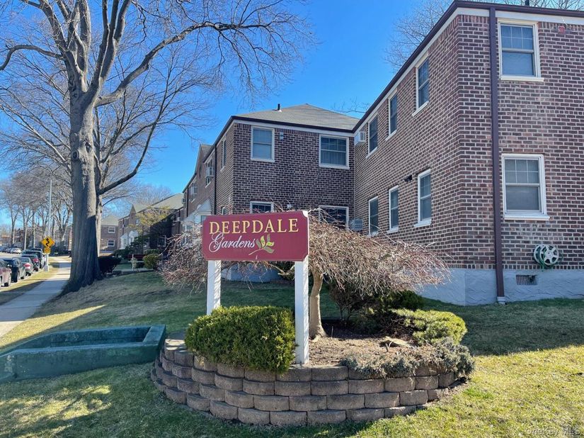 252-14 63rd Avenue 1337, Little Neck NY 11362