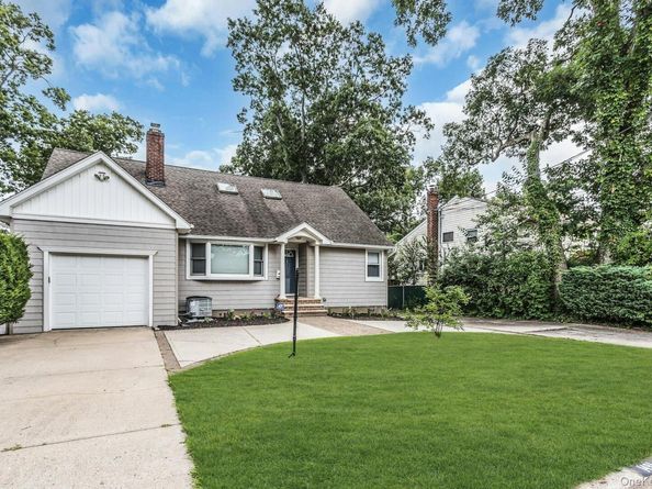 1491 sycamore Avenue, Merrick NY 11566