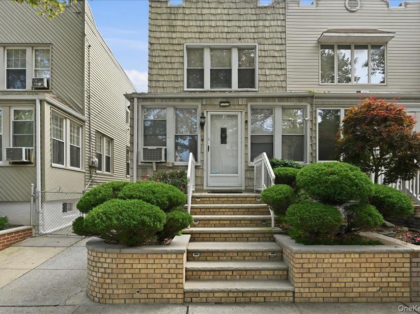 7733 79th Place, Glendale NY 11385