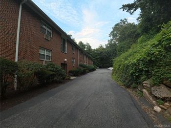 6 Dove Court