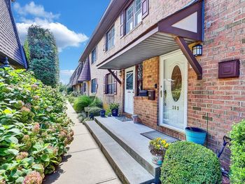 309 Mariners Way