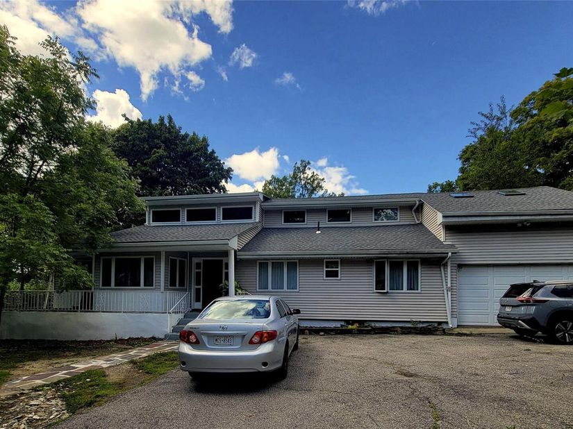 3255 Chelsey Street, Mohegan Lake NY 10547
