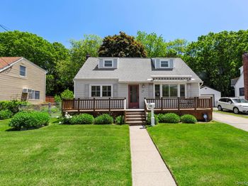 12 Leslie Lane