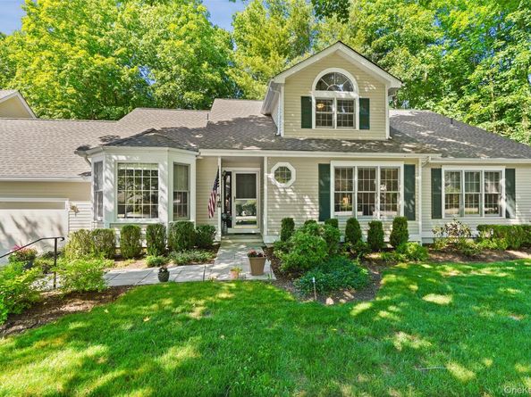 17 Cross River Road, Mount Kisco NY 10549