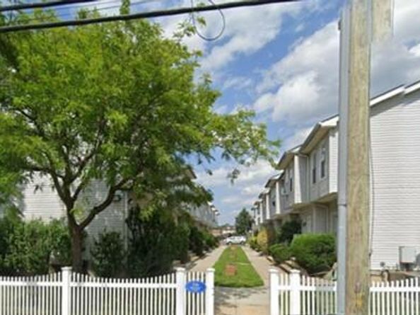 66 Henry Street 19, Hempstead NY 11550