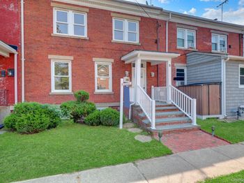 5 Columbia Street