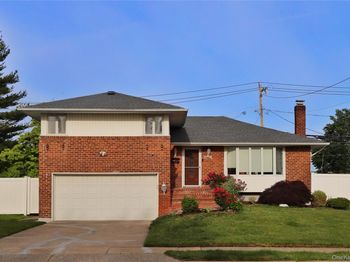 311 Southwood Circle