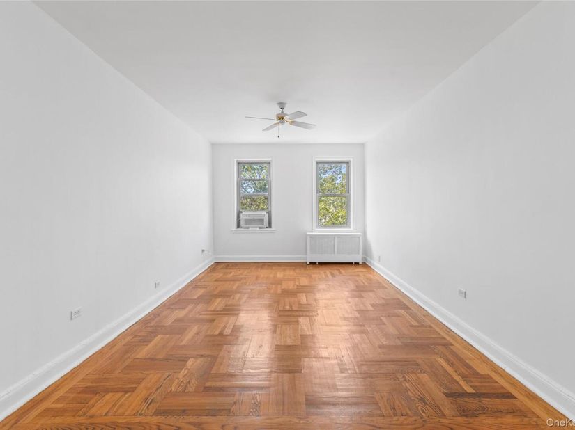 48-23 42nd Street 5F, Sunnyside NY 11104