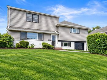 190 W Waukena Avenue