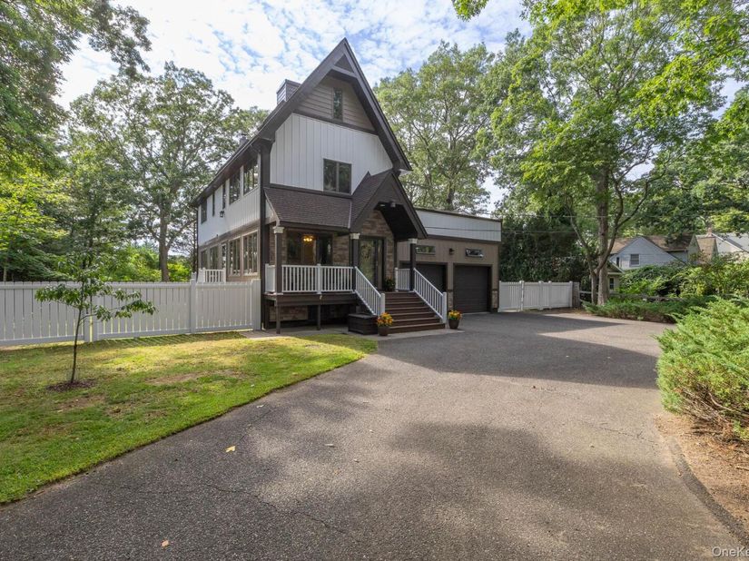 76 Wylde Road, Mount Sinai NY 11766