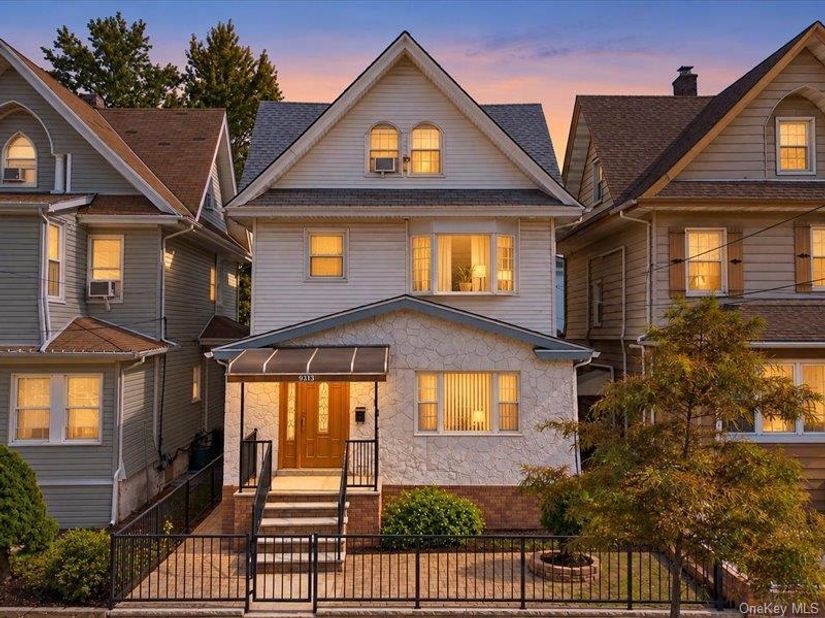 93-13 107th Street, Richmond Hill NY 11418