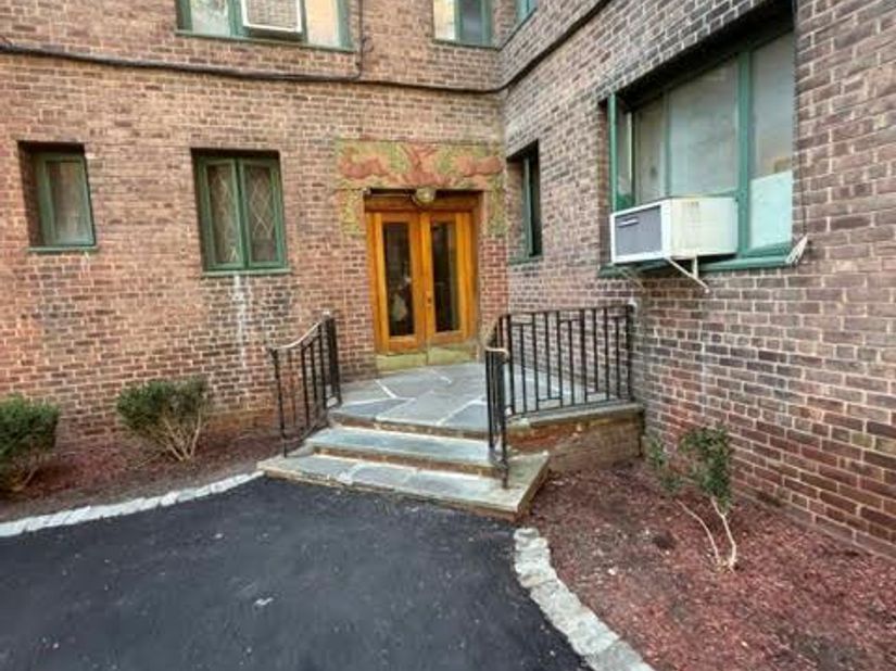 1545 Archer Road 1G, Bronx NY 10462