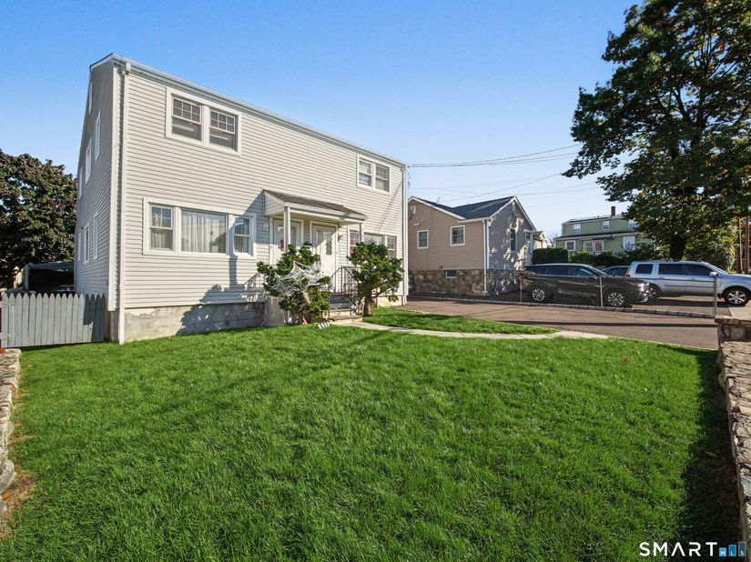 15-17 Robert Court, Stamford CT 06902