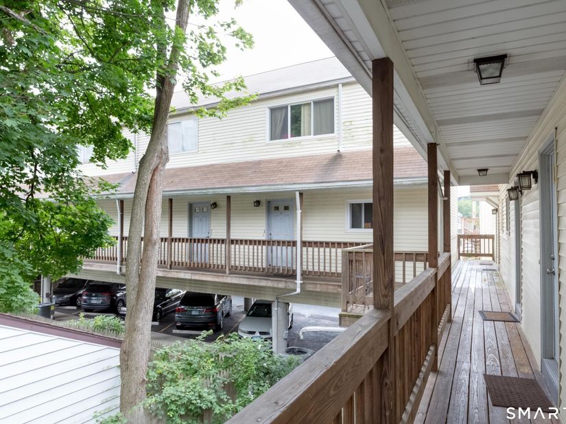 2 Washington Court 8, Stamford CT 06902