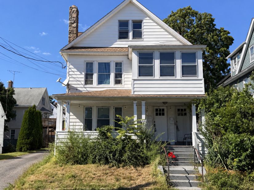 176 Manhattan Avenue, Bridgeport CT 06606