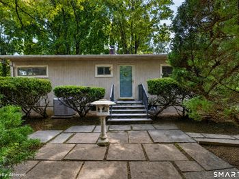 9 Stonecrop Road