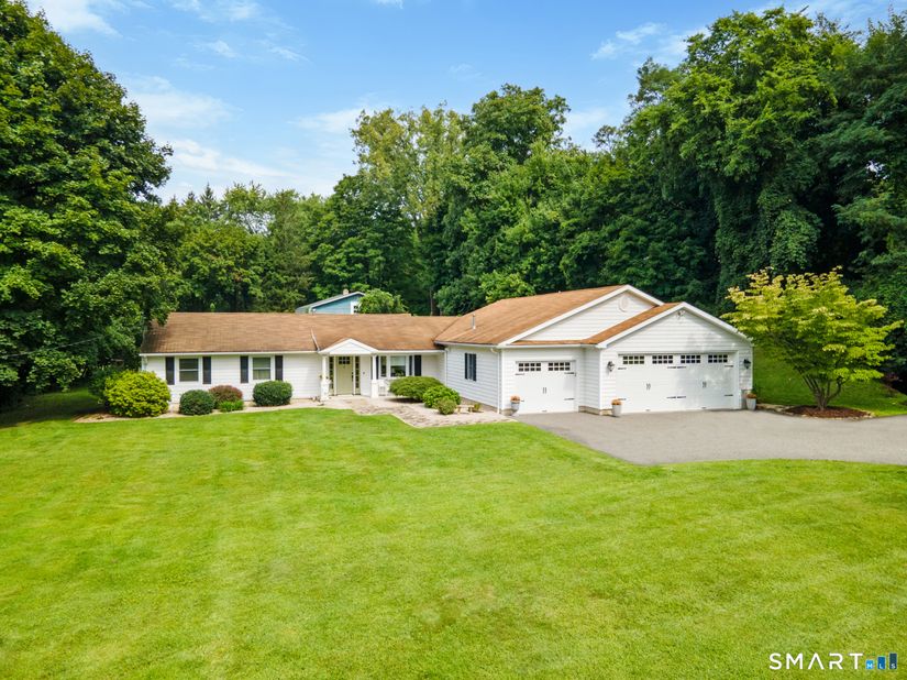 32 Hawley Road, Danbury CT 06811