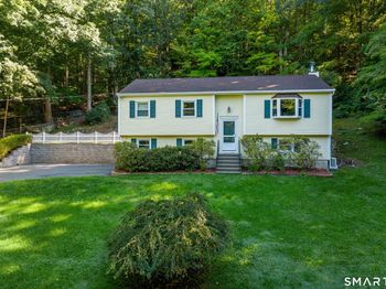 4 Frontier Lane
