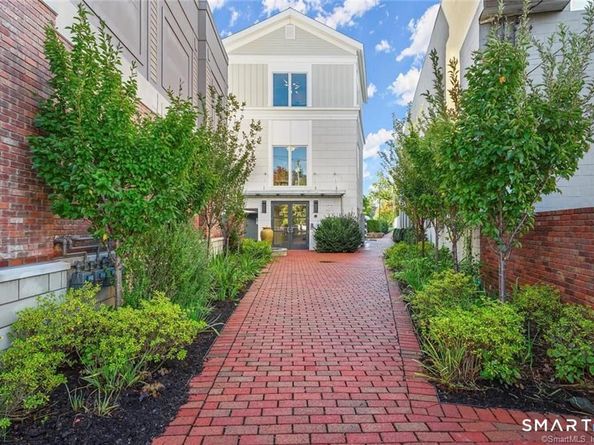 304 Gramercy Park, New Canaan CT 06840