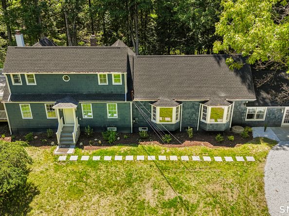 33 Old Stagecoach Road, Redding CT 06896