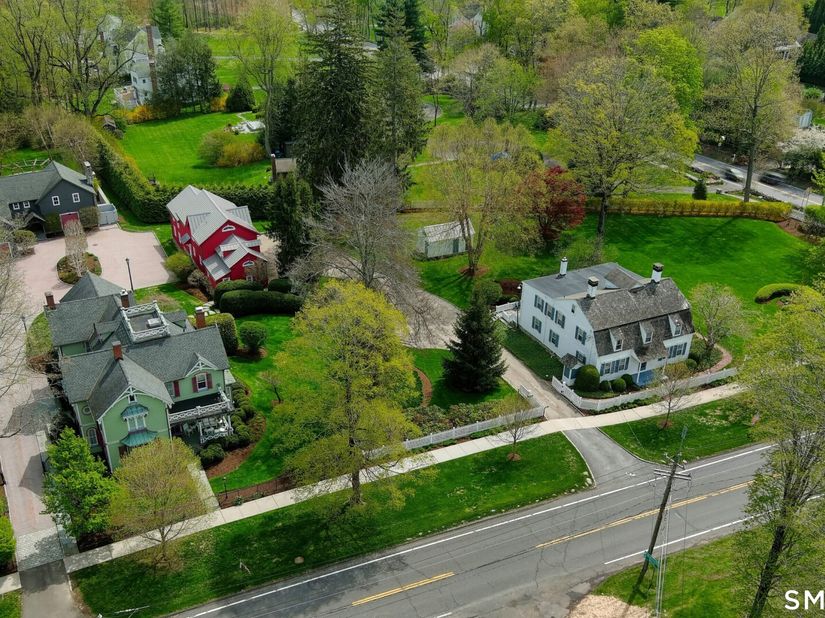 236 & 250 Main Street, Ridgefield CT 06877