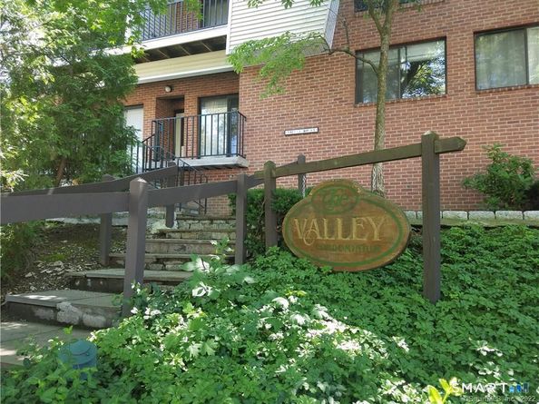 1 Valley Road 207, Stamford CT 06902