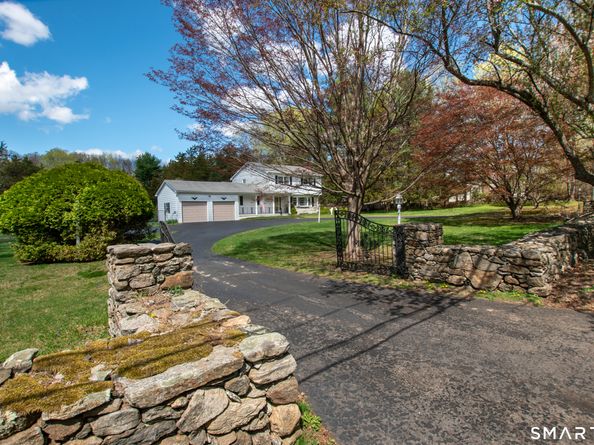 2010 North Street, Fairfield CT 06824