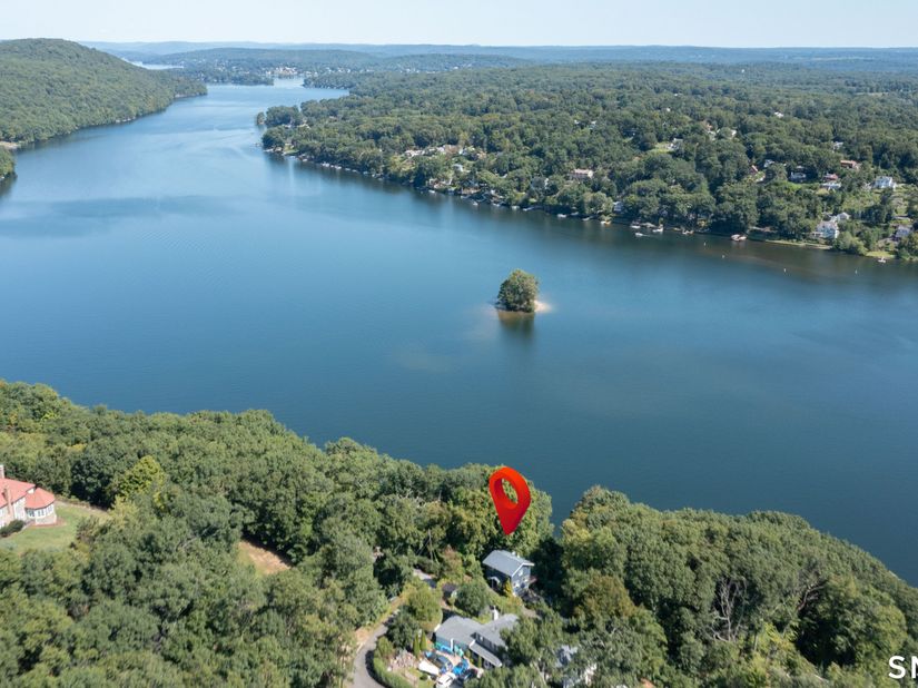 51 Cornell Road, Danbury CT 06811