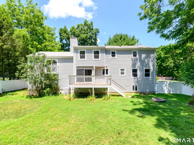 26 Marva Lane, Stamford CT 06903