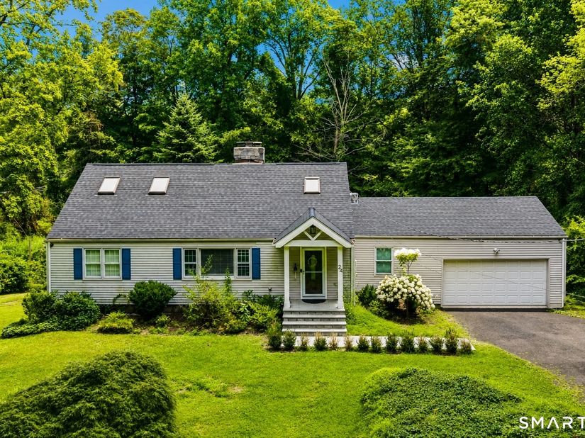 24 White Birch Road, Ridgefield CT 06877
