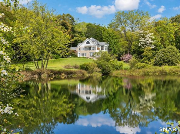 32 Steep Hill Road, Weston CT 06883