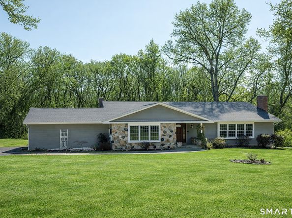 9 Delno Drive, Danbury CT 06811