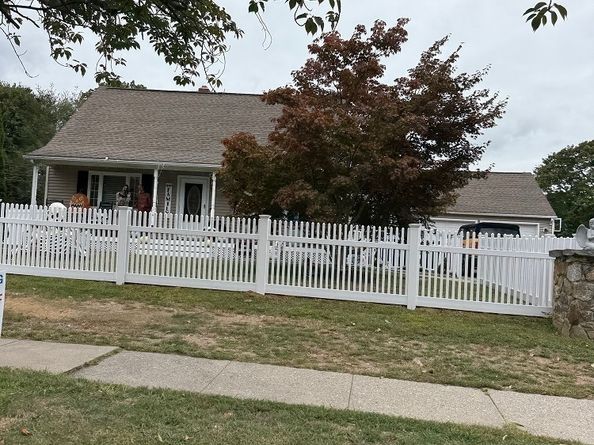 1414 Huntington Road, Stratford CT 06614