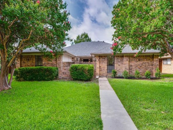 2126  Pueblo Drive , Carrollton Texas 75006