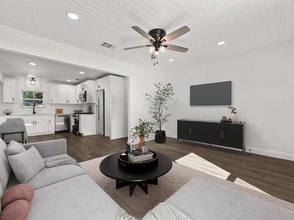 3958  Valentine Street , Fort Worth Texas 76107