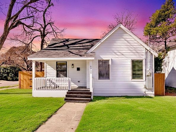 1231 S Edgefield Avenue , Dallas Texas 75208