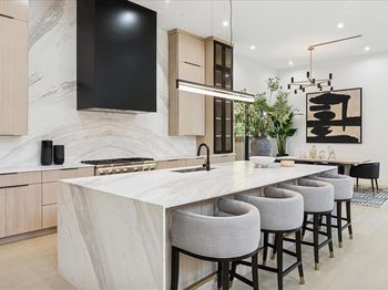 7111  Coronado Avenue 