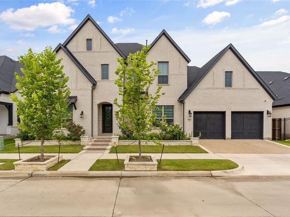 1320  English Setter Drive , Arlington Texas 76005